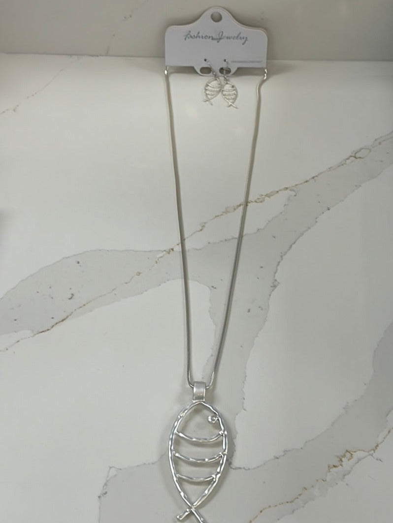 Metal Silver Fish Pendant Necklace w/ earrings